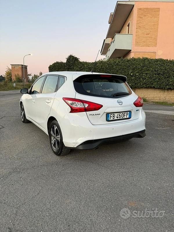Usata Nissan Pulsar 110 CV (80 kW) 2015 Bianco Utilitaria