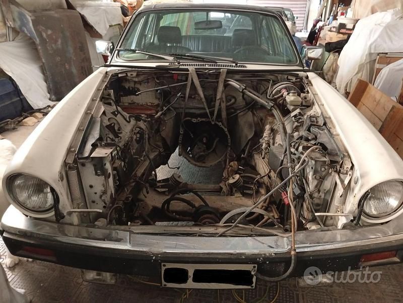 Usata Jaguar XJ6 1981 Verde Berlina