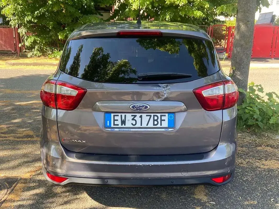 Usata Ford C-MAX Titanium 116 CV (85 kW) 2014 Grigio Monovolume