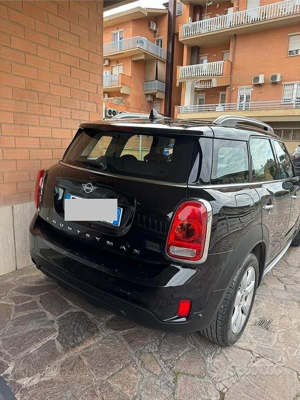 Usata Mini One Countryman 102 CV (75 kW) 2019 Nero SUV