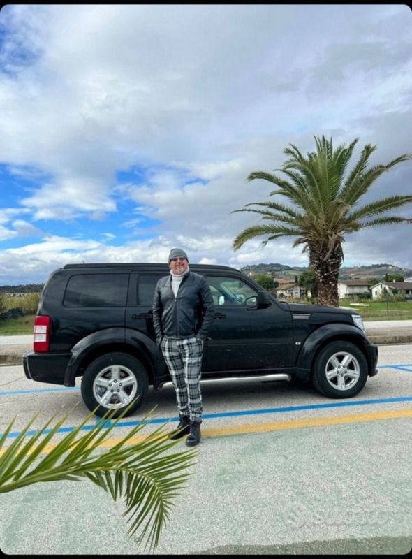 Nero Usata 2009 Dodge Nitro SE SUV | 10.500 € (Buon prezzo) - Immagine 1/4