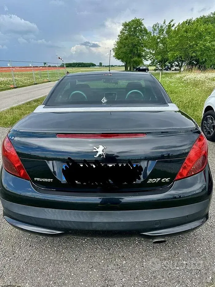 Usata Peugeot 207 CC 120 CV (88 kW) 2008 Nero Cabrio