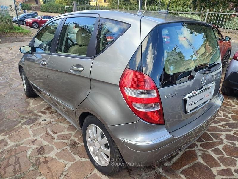 Usata Mercedes A150 Elegance 95 CV (69 kW) 2007 Gray Coupé