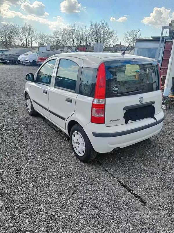 Usata Fiat Panda 69 CV (50 kW) 2012 Bianco Utilitaria