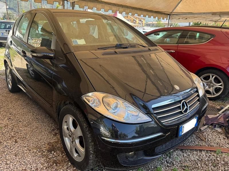 Usata Mercedes A180 Avantgarde 109 CV (80 kW) 2007 Nero(met.) Utilitaria
