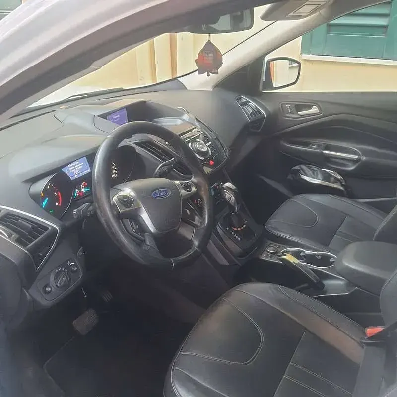 Usata Ford Kuga Titanium 163 CV (119 kW) 2013 Bianco SUV