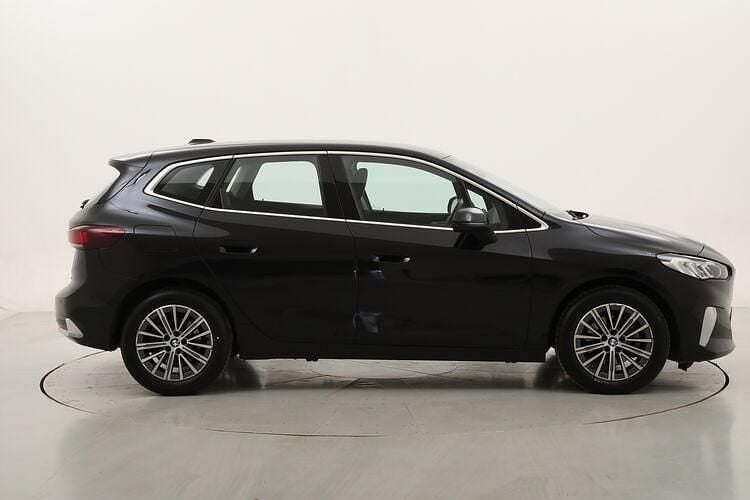 Begagnad BMW 218 Luxury Line 150 HK (110 kW) 2023 Kombi