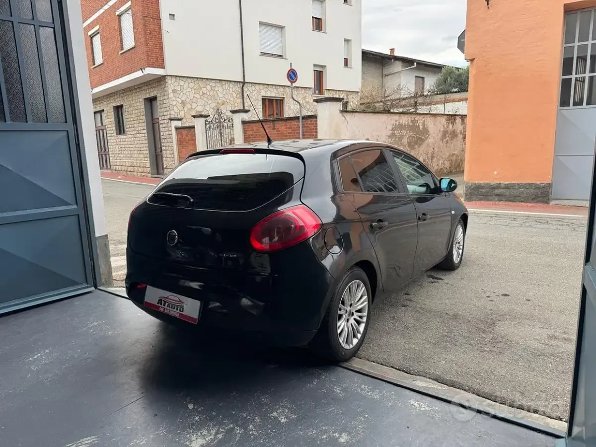 Usata Fiat Bravo Dynamic 90 CV (66 kW) 2009 Nero Utilitaria