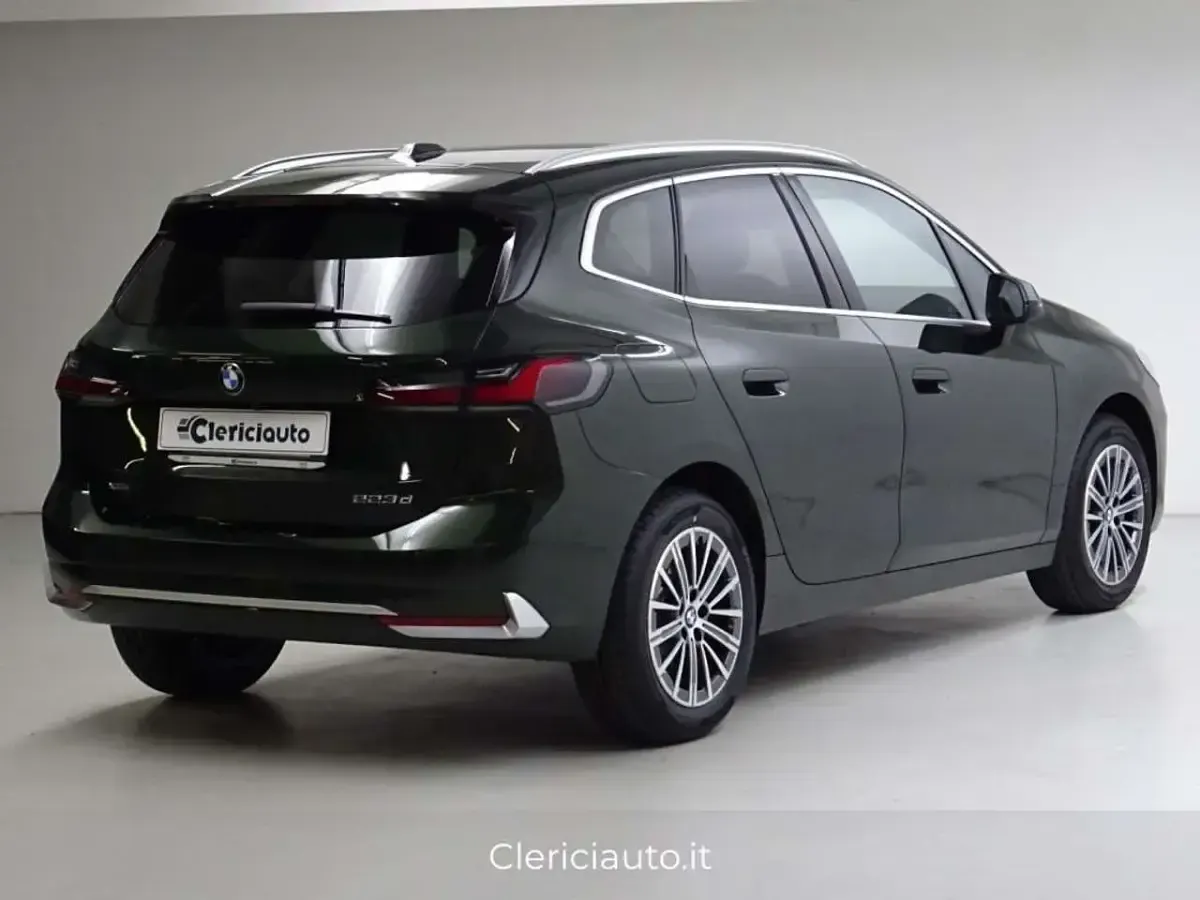 Usata BMW 223 Active Tourer Luxury Line 197 CV (144 kW) 2023 Verde Monovolume