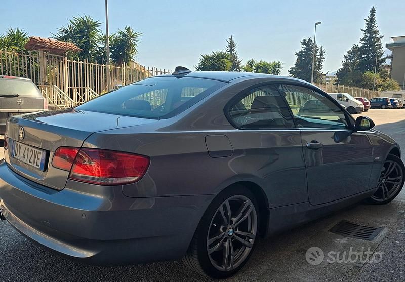 Usata BMW 320 177 CV (130 kW) 2009 Coupé