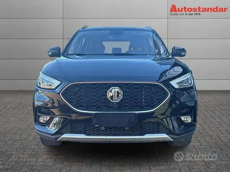 Usata MG ZS Luxury 106 CV (77 kW) 2023 Nero SUV