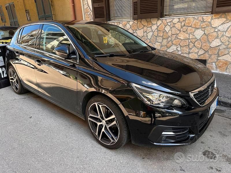Usata Peugeot 308 Allure 131 CV (96 kW) 2019 Nero Berlina