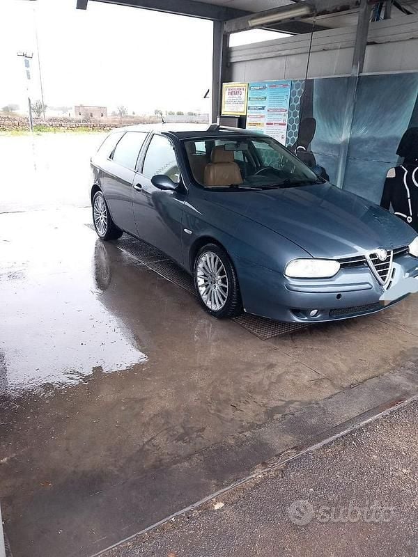 Usata Alfa Romeo 156 150 CV (110 kW) 2002 Grigio Berlina