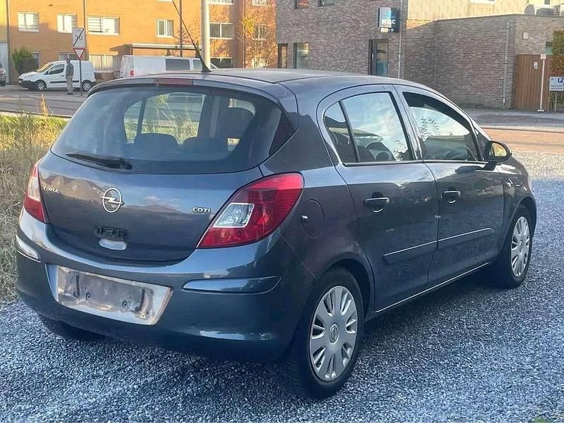 Usata Opel Corsa 75 CV (55 kW) 2007 Berlina