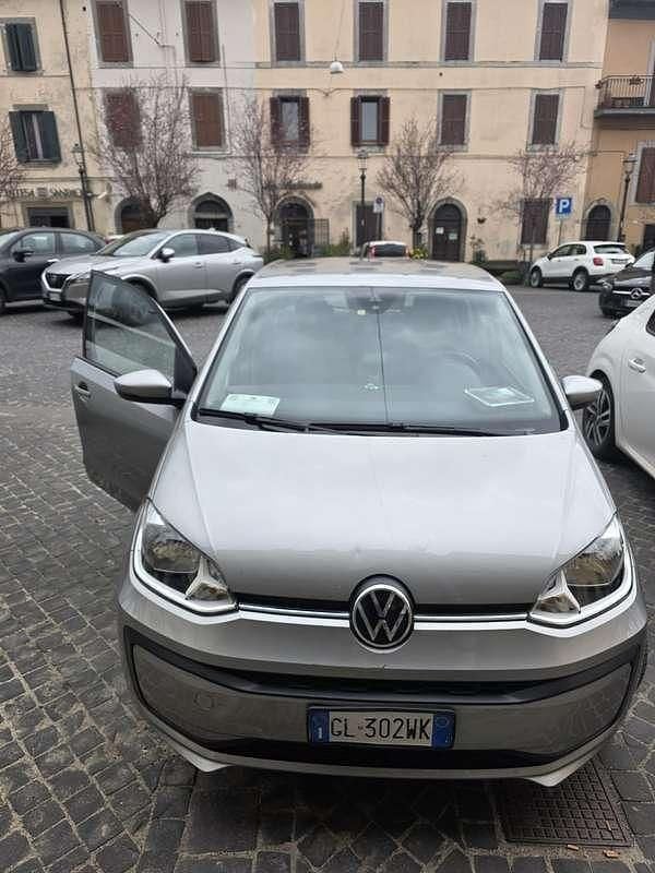 Usata VW up! Move 65 CV (47 kW) 2022 Argento Utilitaria