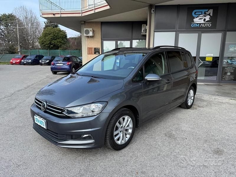 Usata VW Touran Comfortline 116 CV (85 kW) 2018 Grigio Monovolume