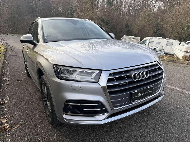 Usata Audi Q5 S-line plus 190 CV (139 kW) 2019 Grigio SUV