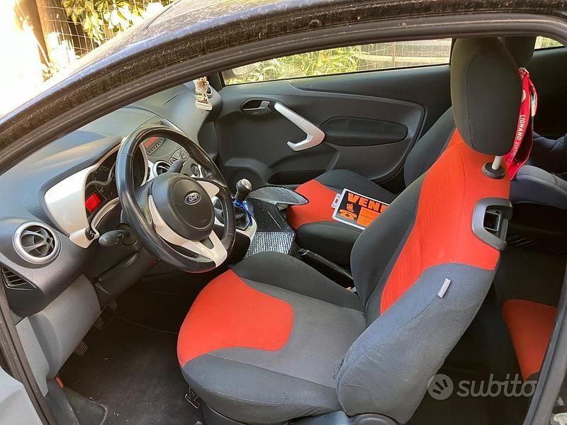 Usata Ford Ka 75 CV (55 kW) 2009 Nero Utilitaria