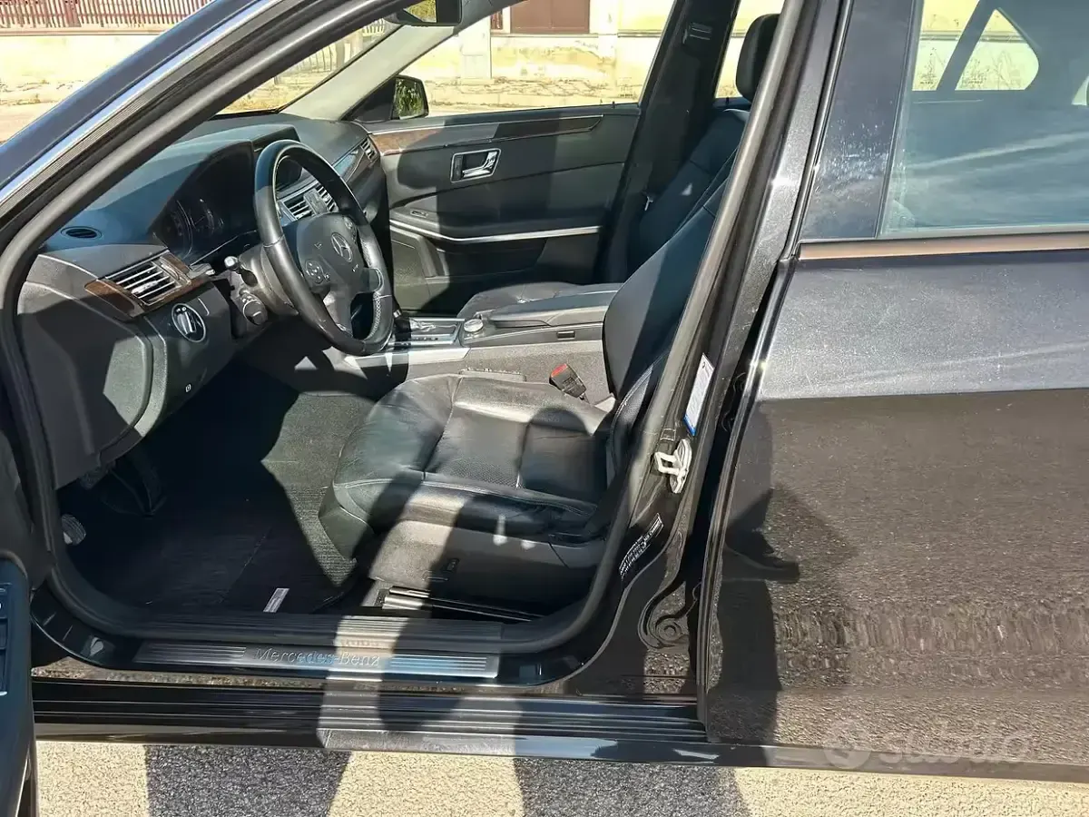 Usata Mercedes E200 184 CV (135 kW) 2011 Berlina