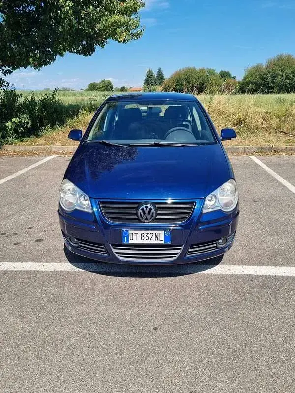 Usata VW Polo Comfortline 69 CV (50 kW) 2009 Blu/azzurro Utilitaria