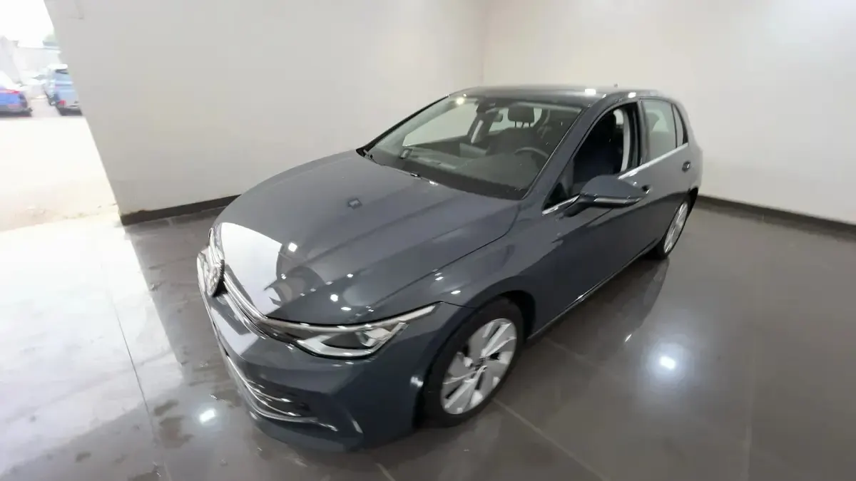 Usata VW Golf VIII Style 150 CV (110 kW) 2025 Dolphin grey met.