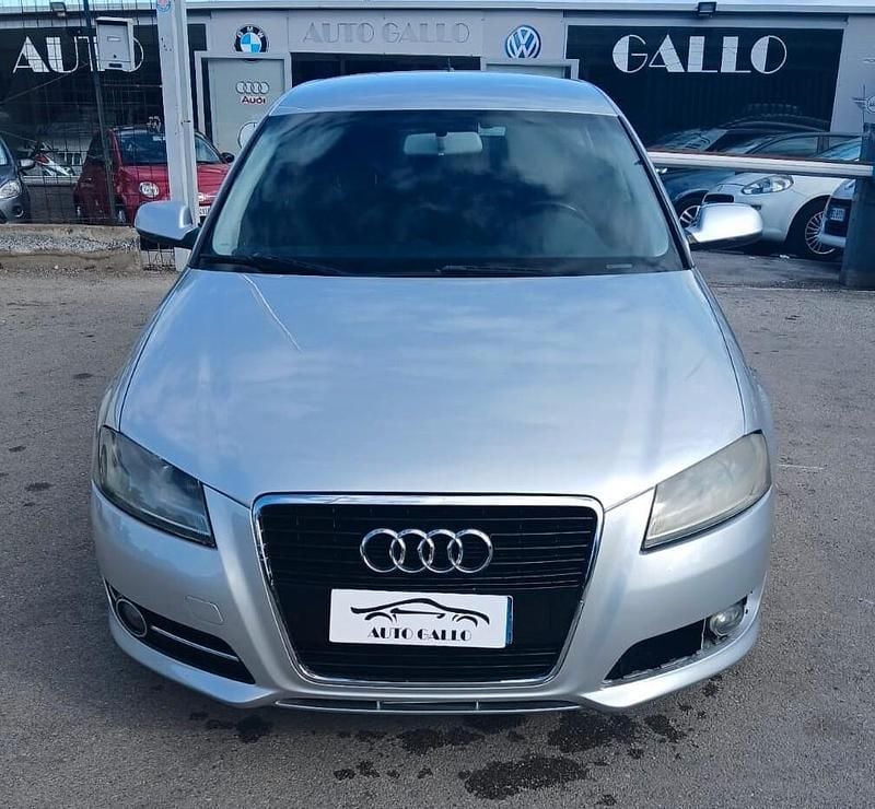Usata Audi A3 Sportback S-Line 140 CV (102 kW) 2011 Argento Utilitaria