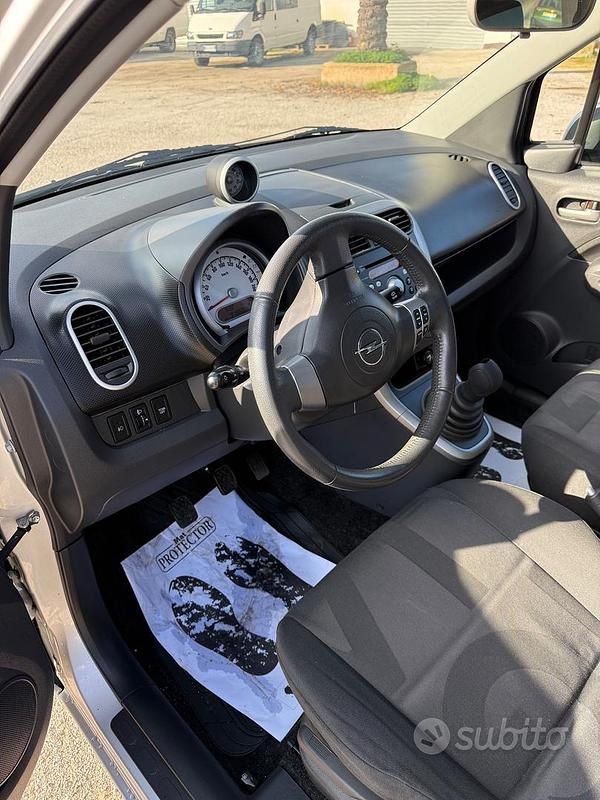 Usata Opel Agila Enjoy 86 CV (63 kW) 2009 Grigio Monovolume