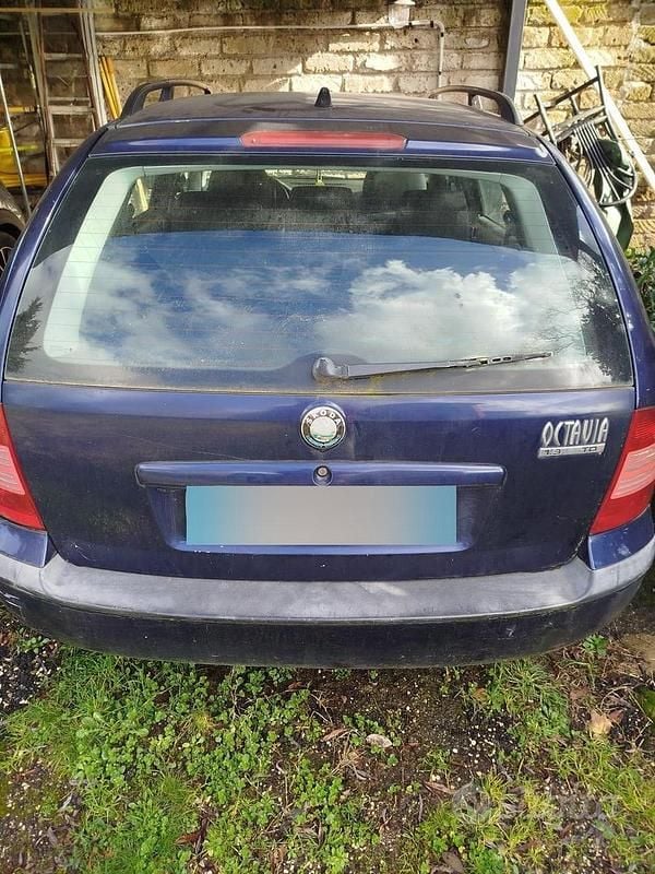 Usata Skoda Octavia 2004 Blu Station wagon