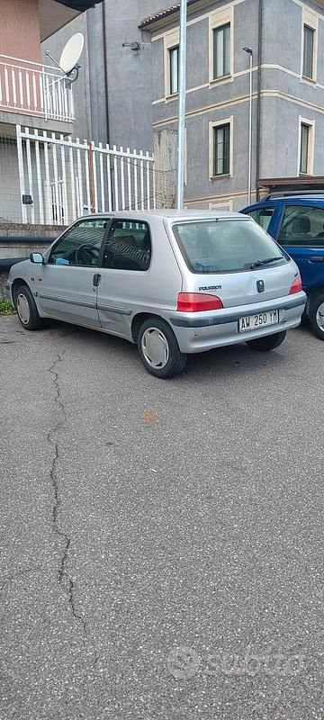 Usata Peugeot 106 50 CV (36 kW) 1998 Grigio Utilitaria