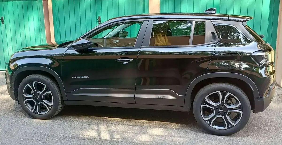 Usata Jeep Avenger Summit 101 CV (74 kW) 2023 Nero SUV
