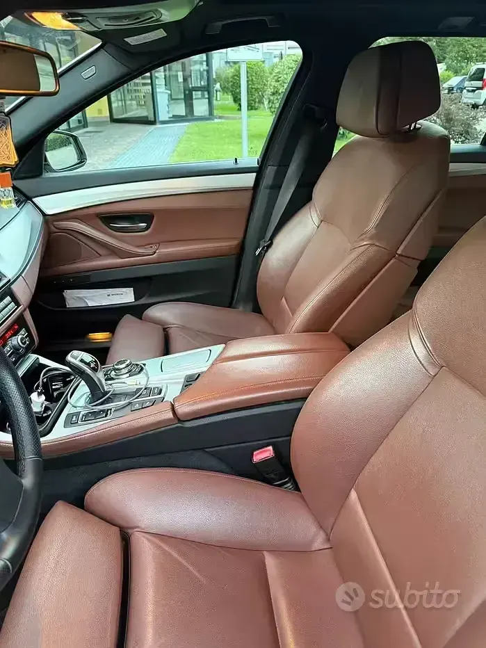 Usata BMW 525 Comfort Edition 218 CV (160 kW) 2012 Bianco Berlina