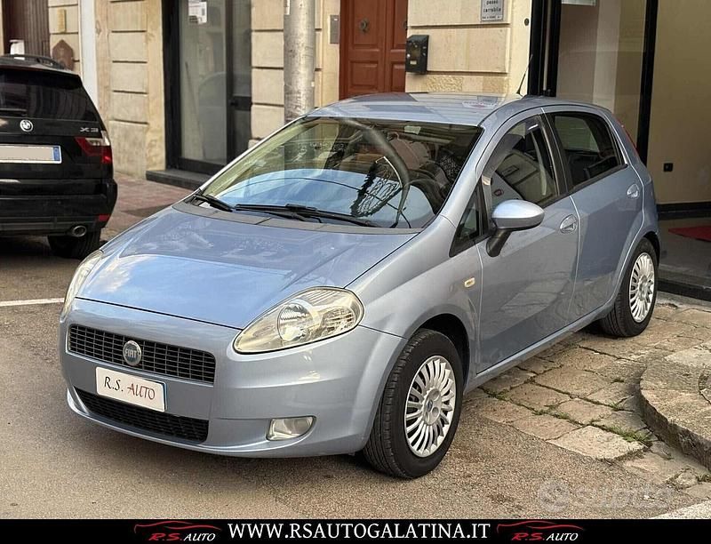 Usata Fiat Grande Punto 65 CV (47 kW) 2007 Blu Utilitaria