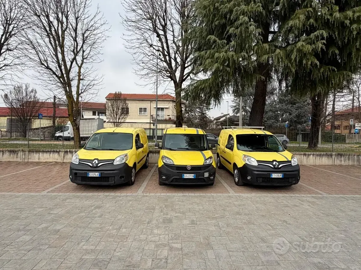 Usata Renault Kangoo 110 CV (80 kW) 2019 Giallo Monovolume