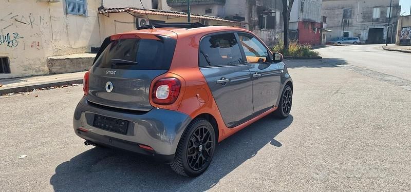 Usata Smart ForFour Passion 90 CV (66 kW) 2016 Grigio Utilitaria