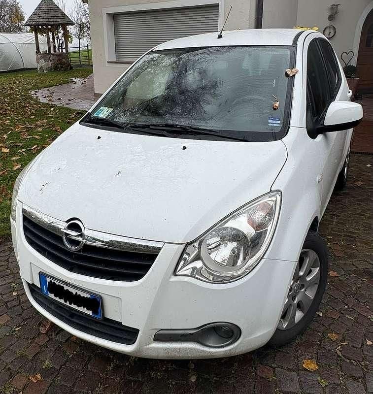 Bianco Usata 2009 Opel Agila Edition Station wagon | 3500 € (Buon prezzo) - Immagine 1/4