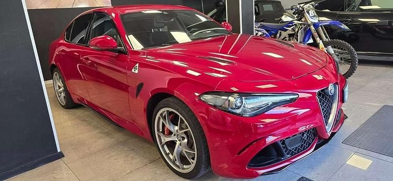 Usata Alfa Romeo Giulia Quadrifoglio 510 CV (375 kW) 2017 Rosso Berlina