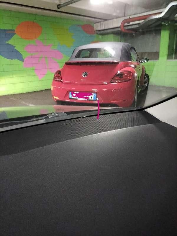 Usata VW Beetle Cabriolet Sportline 140 CV (102 kW) 2013 Rosso Cabrio