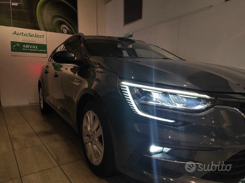 Usata Renault Mégane GrandTour Business 116 CV (85 kW) 2021 Grigio Station wagon