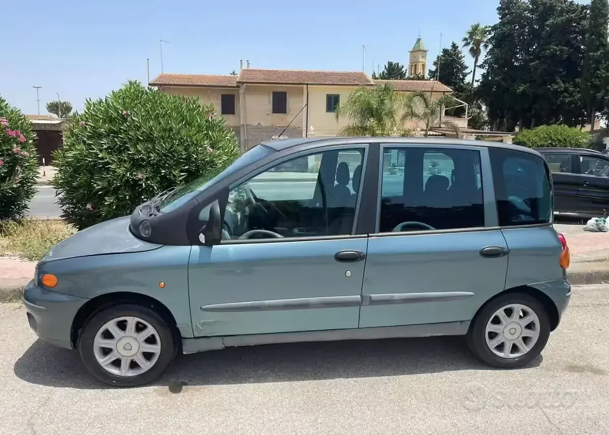 Usata Fiat Multipla 116 CV (85 kW) 2002 Monovolume