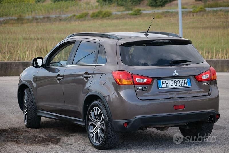 Usata Mitsubishi ASX Instyle 114 CV (83 kW) 2016 Grigio SUV