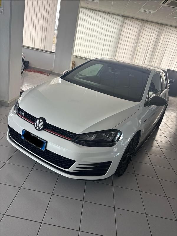 Usata VW Golf VII Business 229 CV (168 kW) 2015 Bianco Berlina