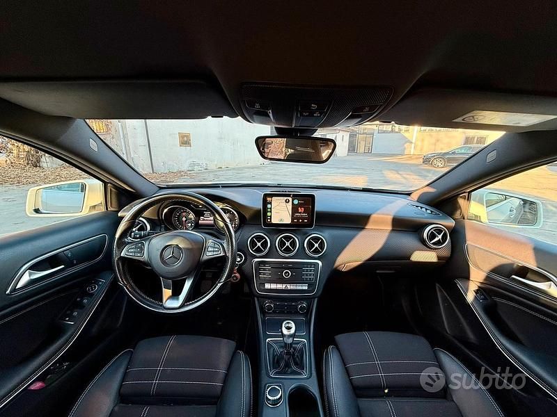 Usata Mercedes A180 122 CV (89 kW) 2015 Bianco Berlina