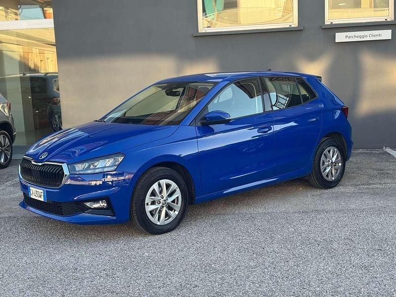Blu mediterraneo Usata 2024 Skoda Fabia Selection Tre volumi | 13.990 € (Super prezzo) - Immagine 1/4