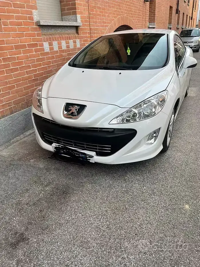 Usata Peugeot 308 CC 2009 Bianco Cabrio