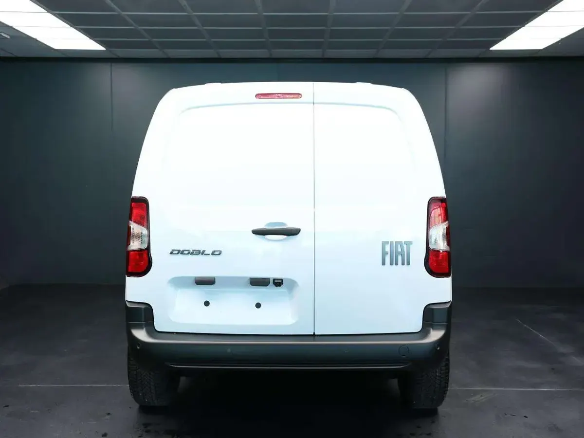 Nuova Fiat Doblò 101 CV (74 kW) 2026 Bianco Monovolume