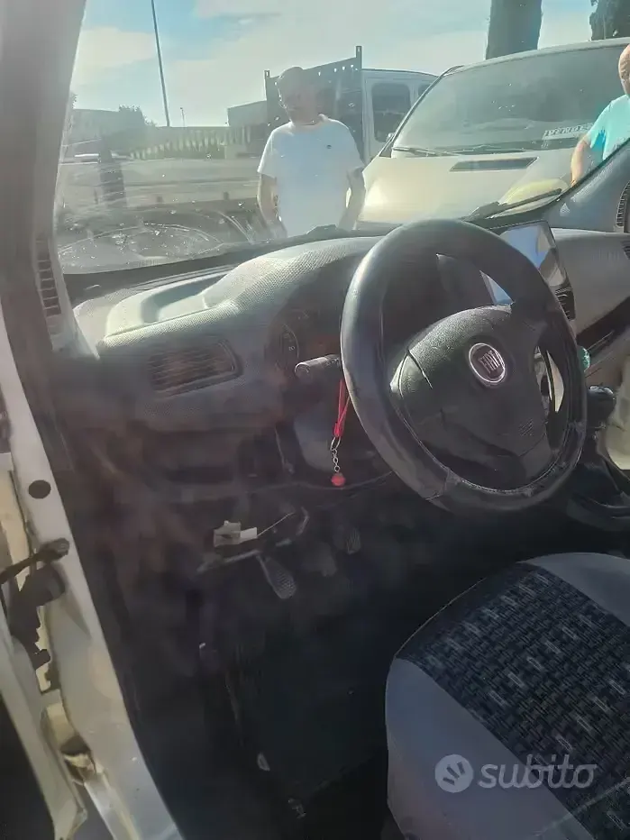 Usata Fiat Doblò 105 CV (77 kW) 2012 Monovolume