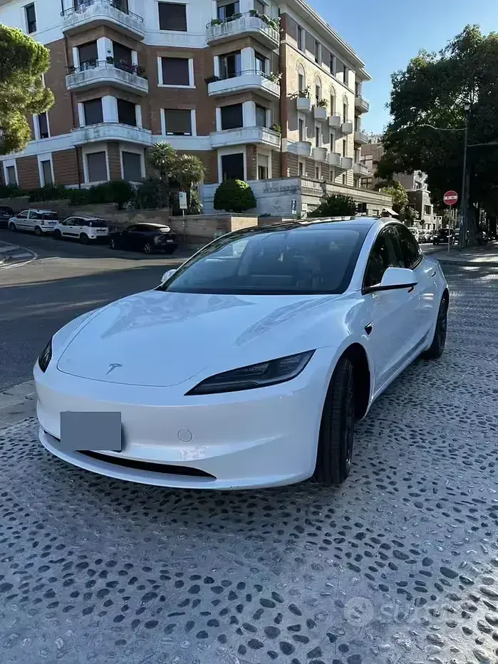 Usata Tesla Model 3 RWD 88 kW (120 CV) 2023 Bianco Berlina