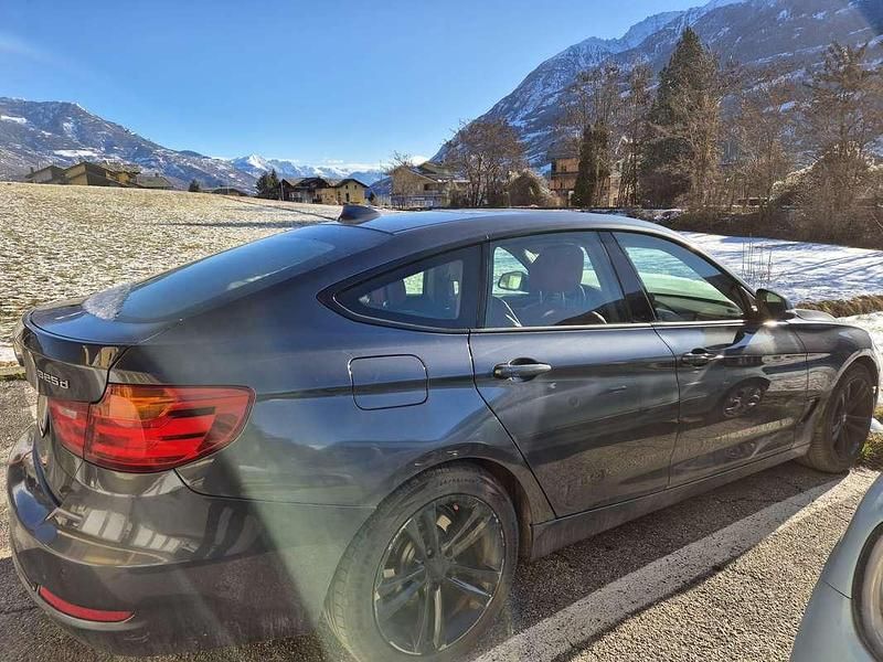 Usata BMW 325 Gran Turismo 218 CV (160 kW) 2013 Grigio Berlina