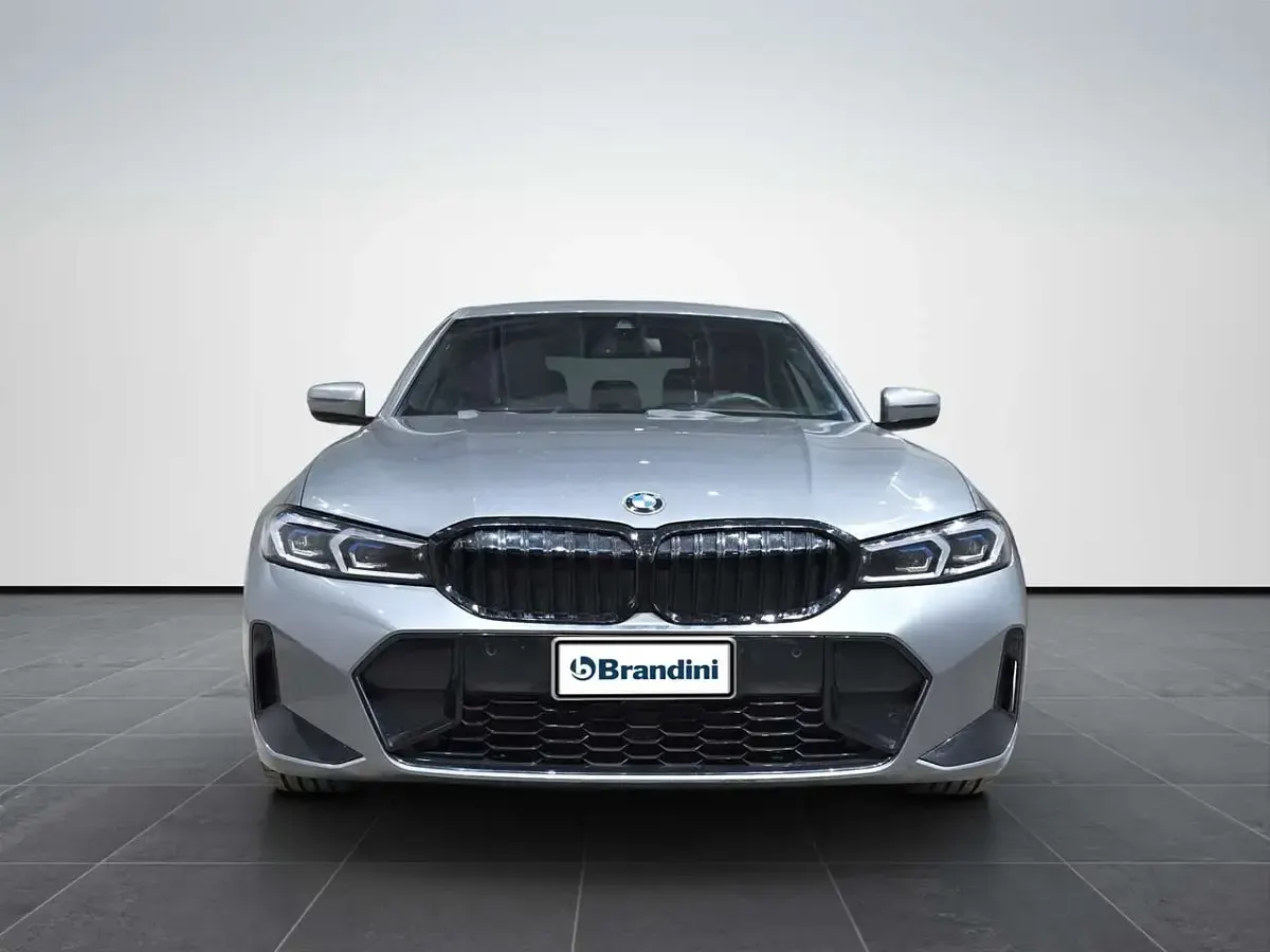 Usata BMW 320 M Sport 190 CV (139 kW) 2024 Argento Berlina