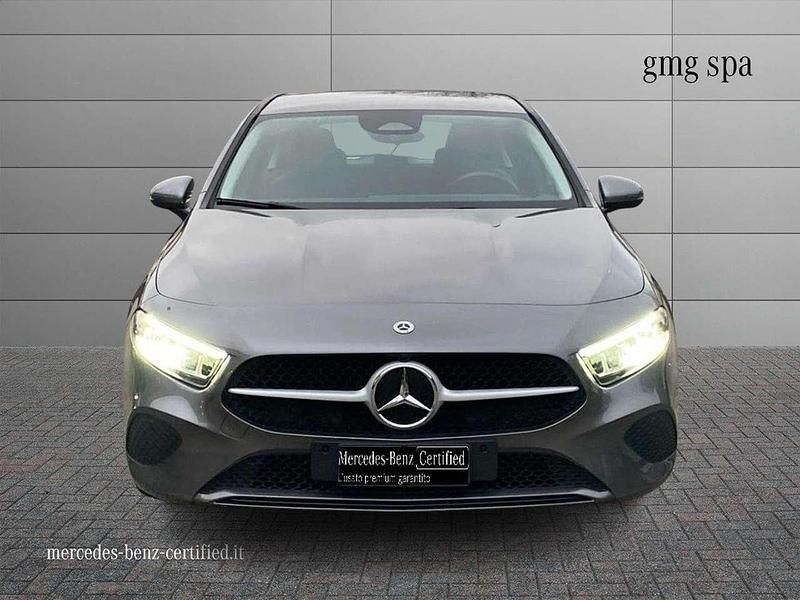 Begagnad Mercedes A180 Advanced 116 HK (85 kW) 2025 Grå Sedan